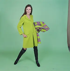 Huty 17501 Prints: Women's Fashions