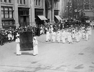 Women's Suffragettes Gallery: Womens Trade Union