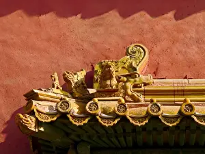 Traditionally Chinese Prints: Wooden carving on door frame