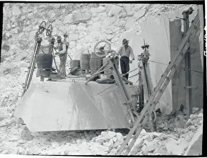 Workers in the Quarries of Carrera