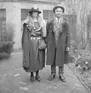 Rich Prints: World'S Richest Indian And White Wife