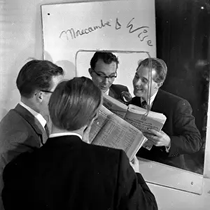 News Prints: Writing On The Mirror
