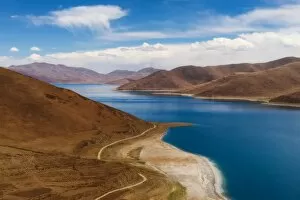 Images Dated 3rd June 2016: Yamdrok Lake, Tibet, China