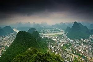 Images Dated 2nd June 2012: Yangshuo and the karst peaks
