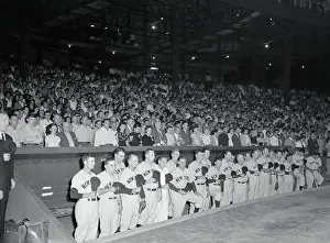 Yankees and Fans Observing Moment of Silence