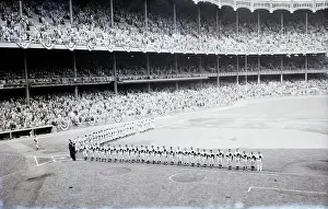 Yankees & Phillies Forming V On Field