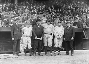 John J Prints: Yankees Posing on Sidelines