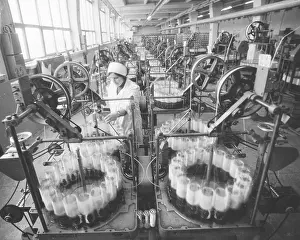 Factories Prints: Yarn factory