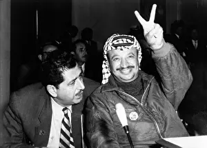 Palestinian Prints: Yasser Arafat Giving Victory Sign