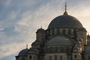 Yeni Cami mosque at sunset
