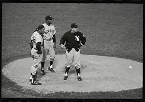 Yogi Berra Signals for New Pitcher
