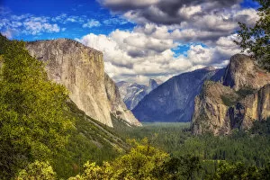 Images Dated 8th September 2014: Yosemite Valley from Inspiration Point