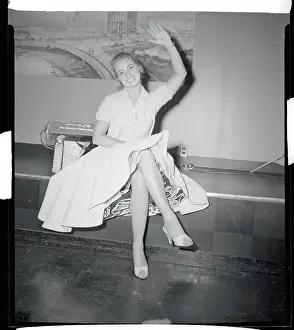 Young Actress Shirley Jones Waving