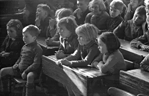 Furnitur Prints: Young Audience
