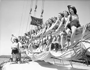 Long Beach Prints: Young Beauties Posing on Ship