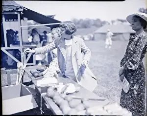 Designer Prints: Young Gloria Vanderbilt
