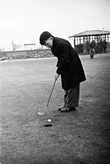 Sports Equ Prints: Young Golfer