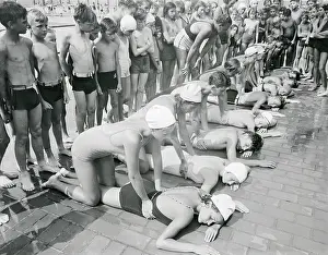 Youngsters Performing Resuscitation with Onlookers