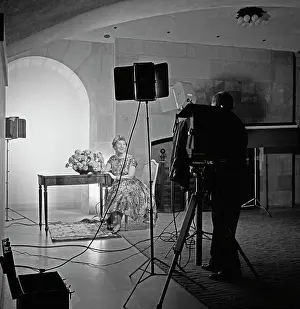 Huty25365 Prints: Yousuf Karsh Portrait Session With Mamie Eisenhower