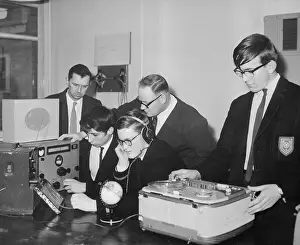 Youths Build a Satellite Tracking Station