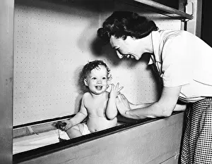 Psychologist Prints: Yvonne Skinner with Daughter
